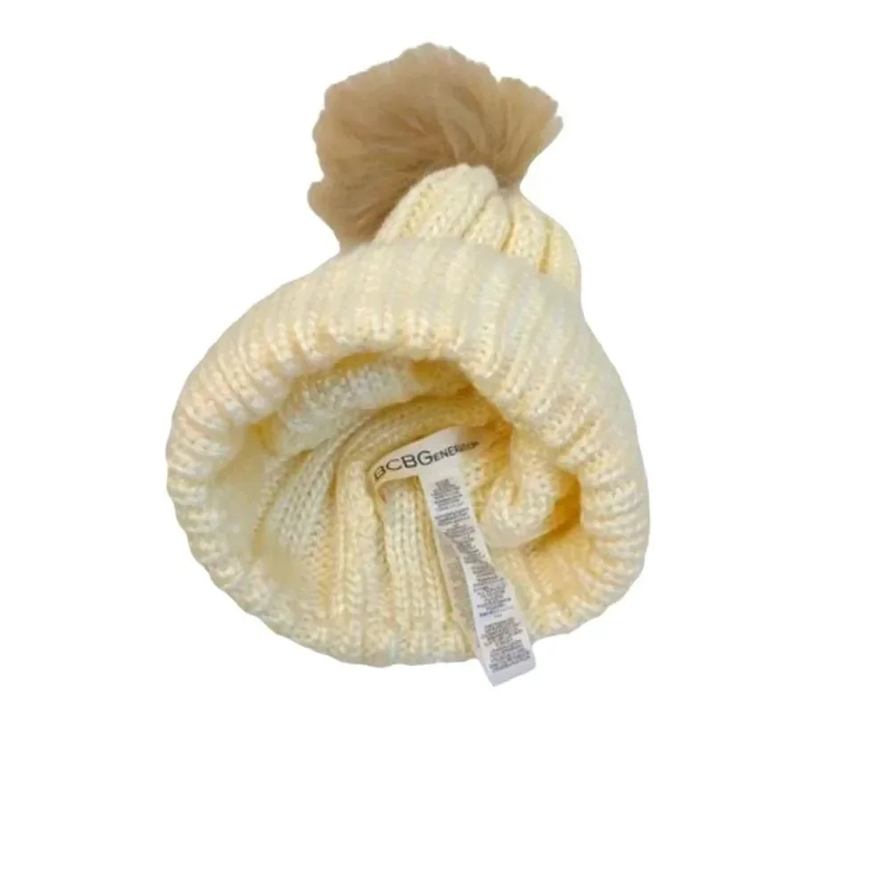 Stocking hat Pom Pom Beanie cream and tan BCBGeneration